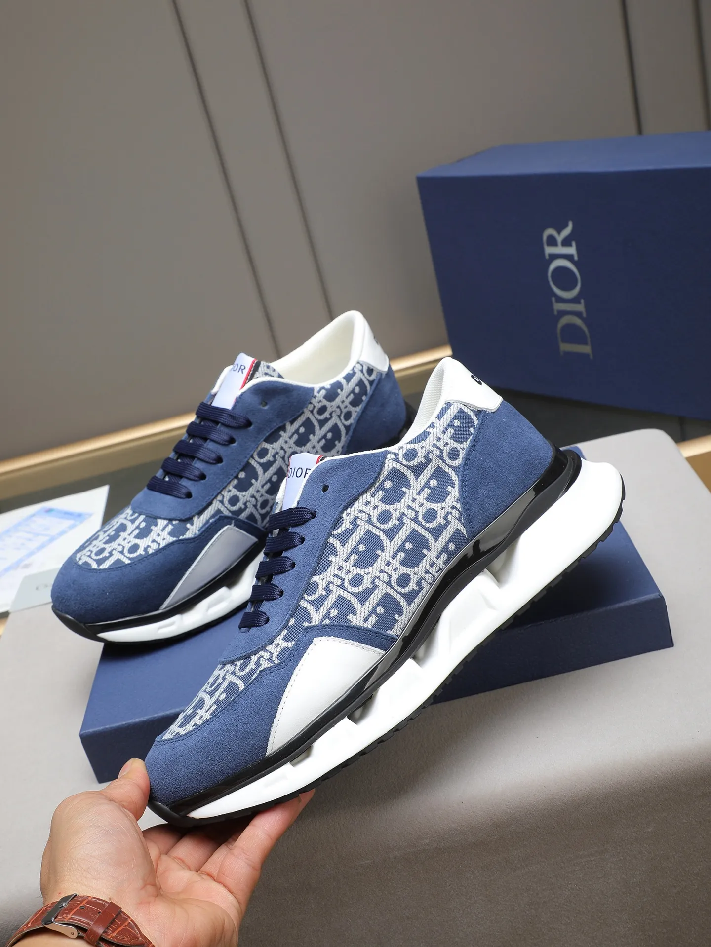 PP460 New Dior🆕The latest men's casual sports shoes, the upper is made of imported cowhide➕Dior's special material! Breathable sheepskin. The TPU blade base is lightweight and wear-resistant! Size:38-44 (45 customized)